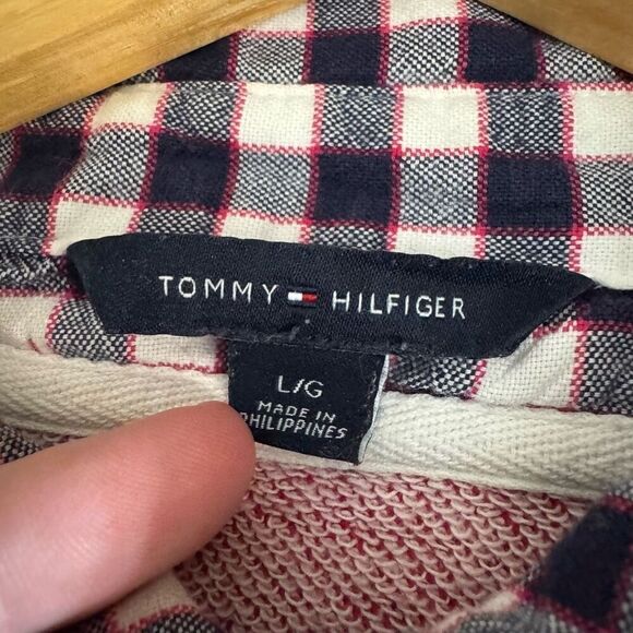 Tommy Hilfiger Women’s Pink Crewneck W Button Undershirt Size Large Preppy - Picture 8 of 12